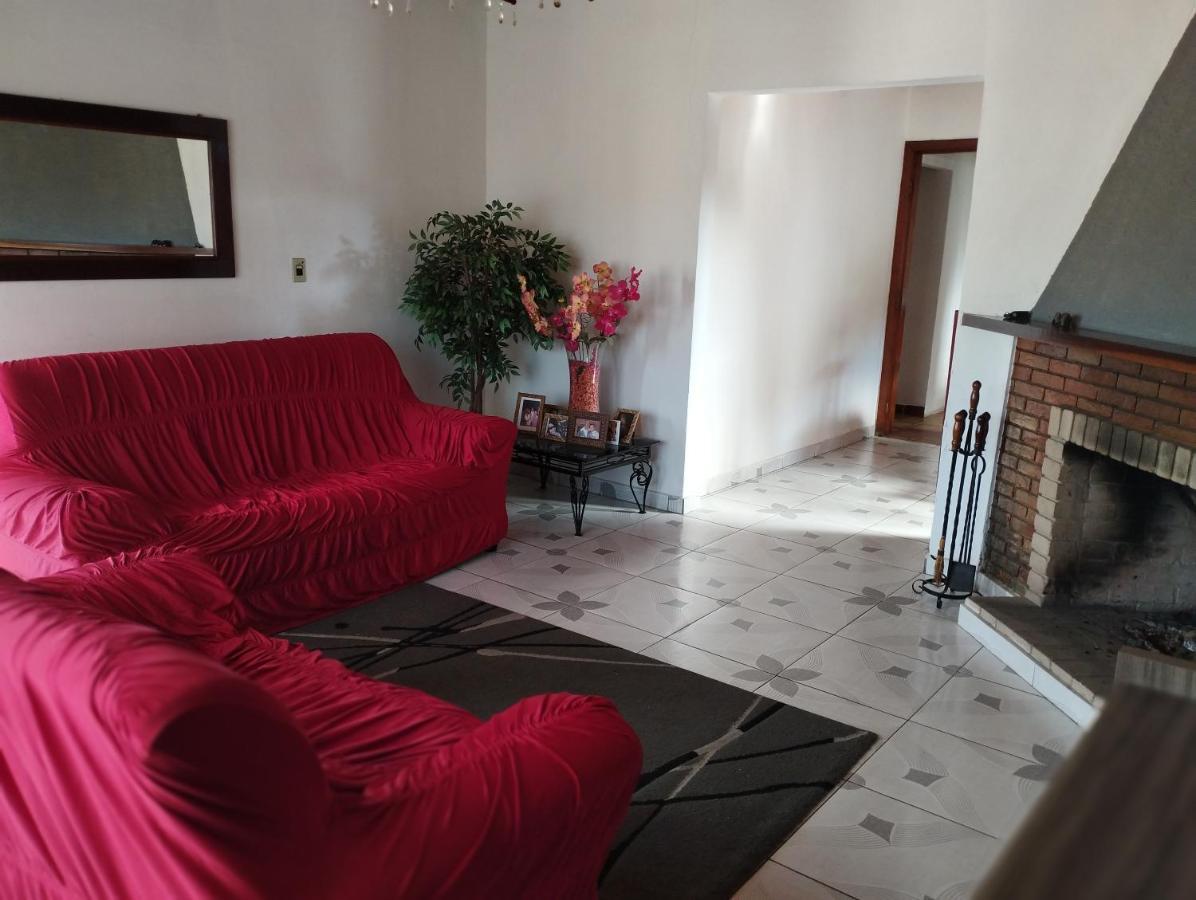 Casa Aconchegante Na Serra Campos do Jordão Kültér fotó